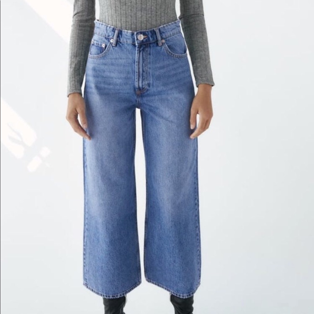 Cropped wide leg jeans